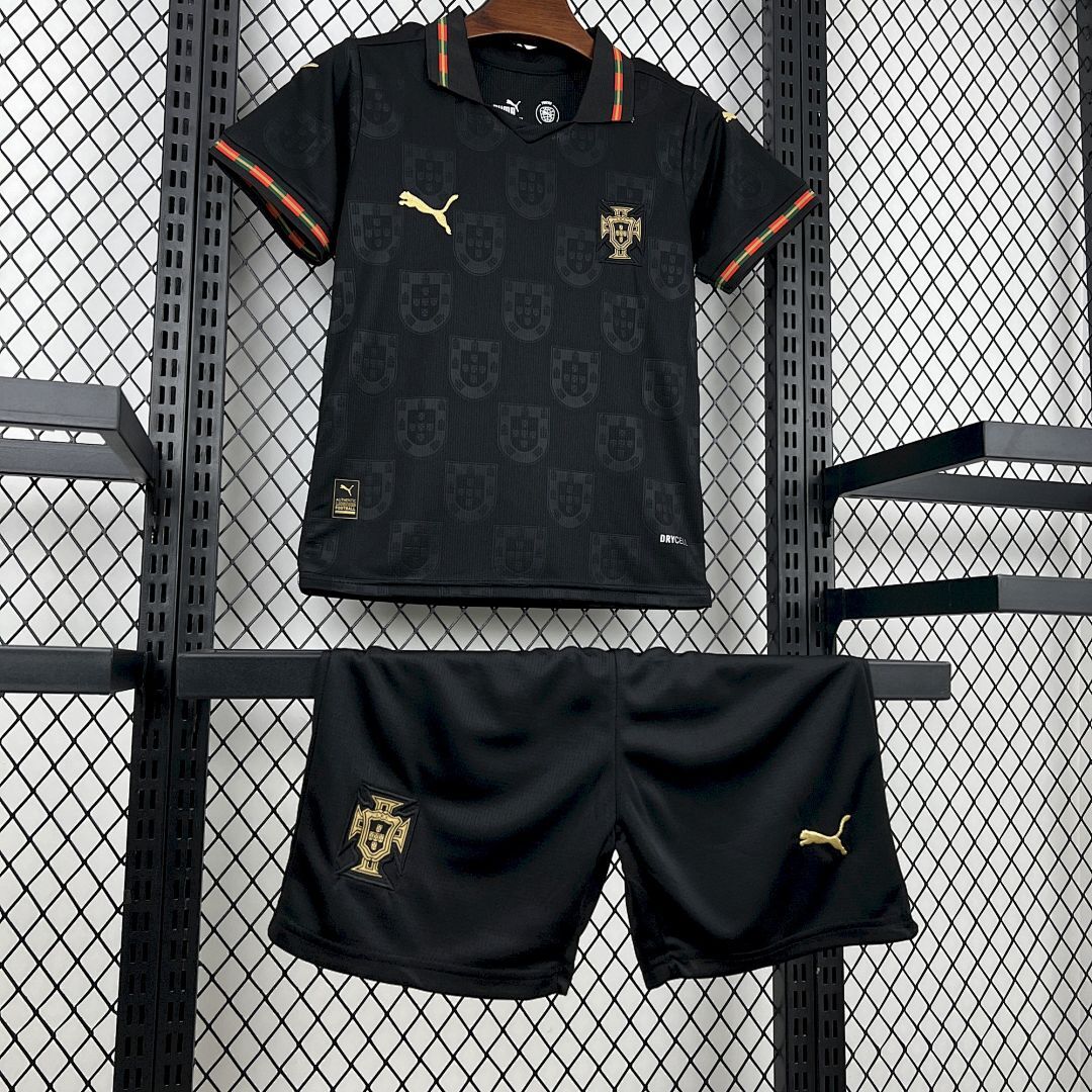 Kids Portugal Special Edition Eusébio Kit